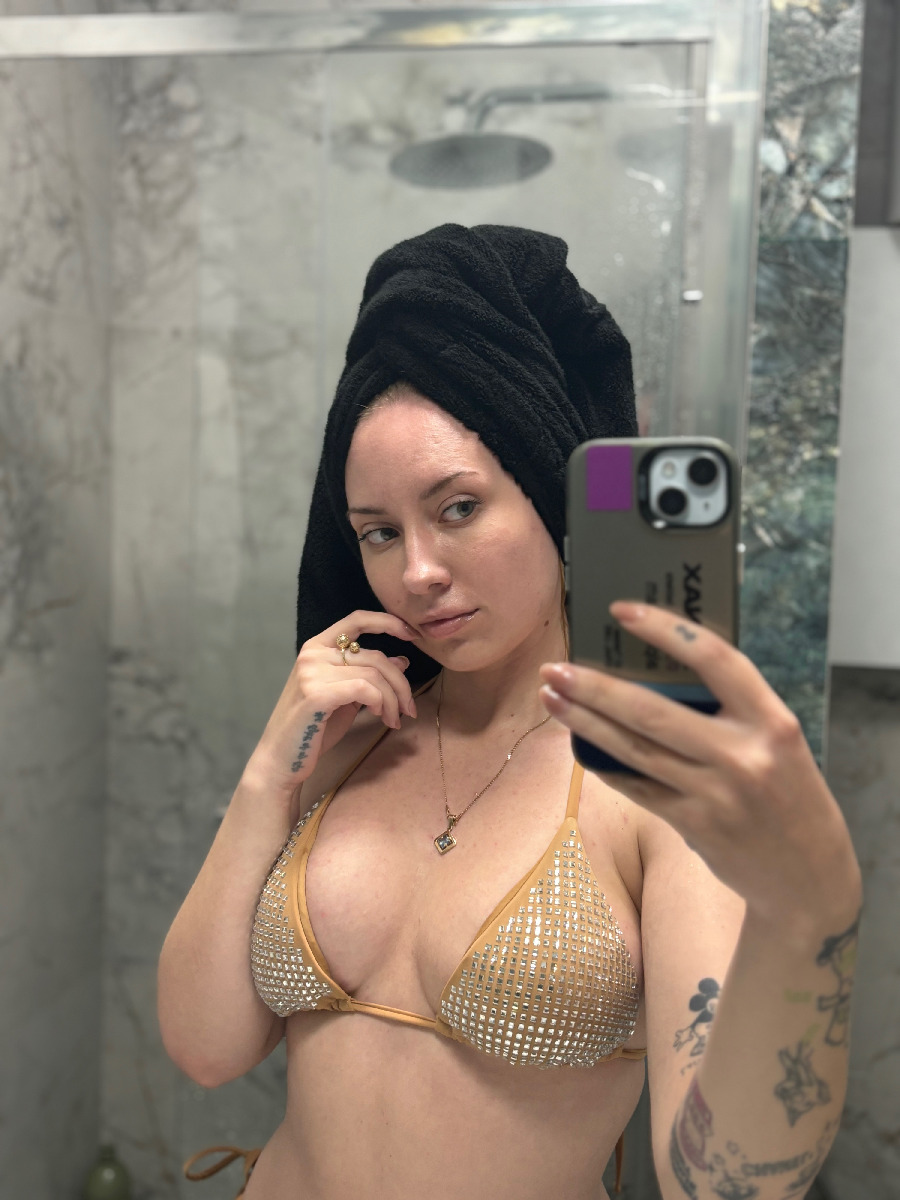 Nude girl KateV in Wellington