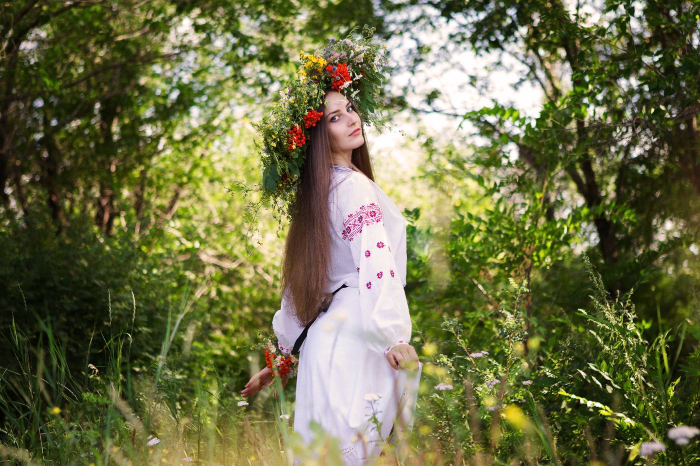 Slavic girls brings the glow — live moments in Wellington