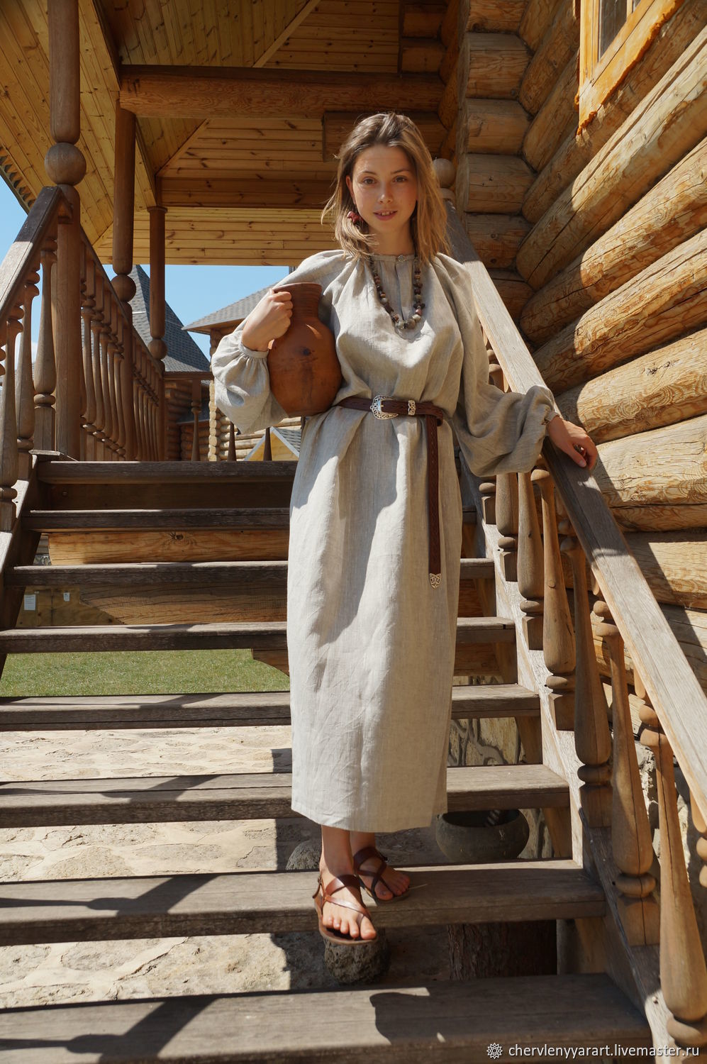 Talk to Girls in Slavic costumes in real time