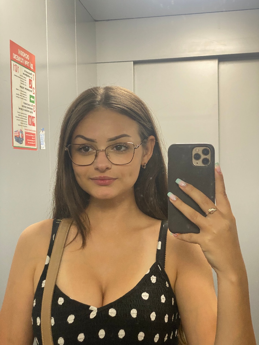 Sexy model Stacy in Wellington