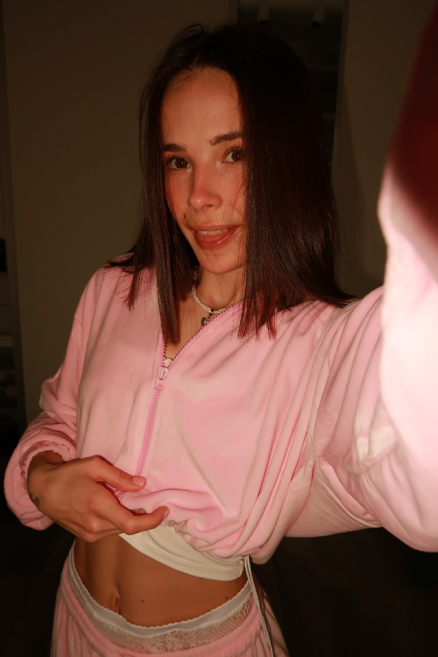 Tina brings the glow — live moments in Wellington