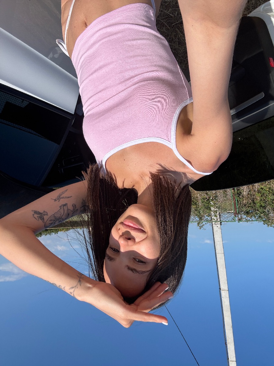 Sexy model Tina in Wellington